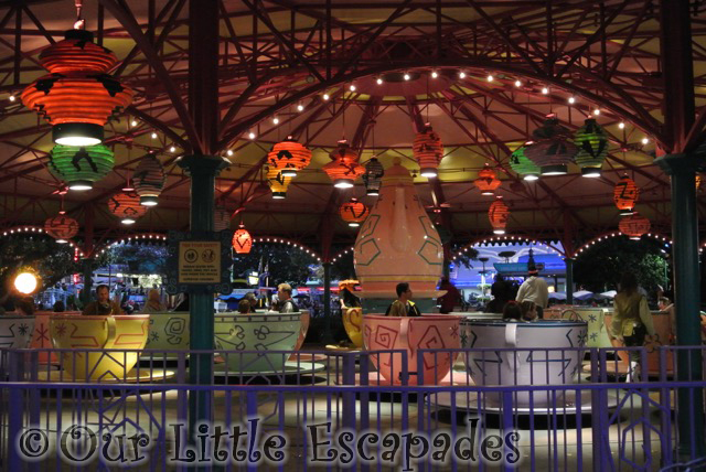 mad tea party teacups magic kingdom