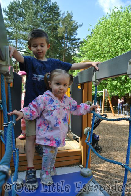 ethan little e center parcs playground