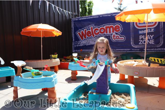 diggerland kent little tikes wheelz play zone