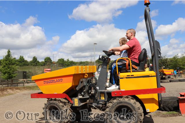 diggerland kent dumper trucks