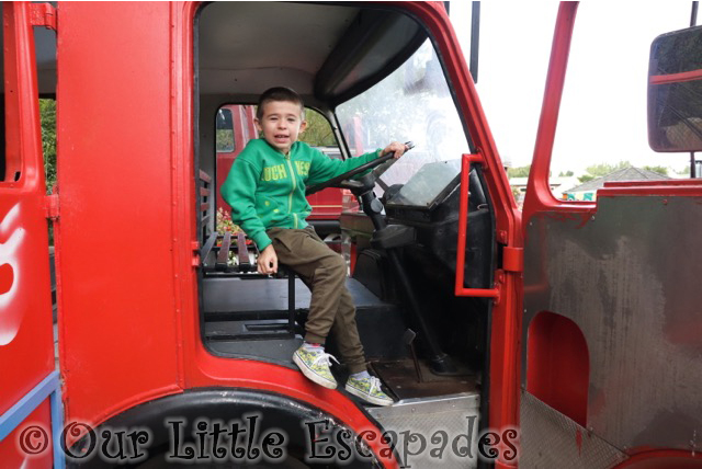 paradise wildlife park fire engine adventureland