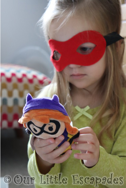 hallmark itty bittys batgirl