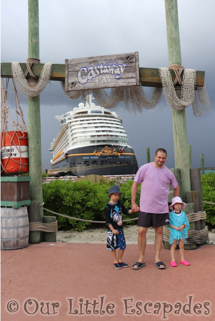 darren ethan little e disney dream castaway cay sign