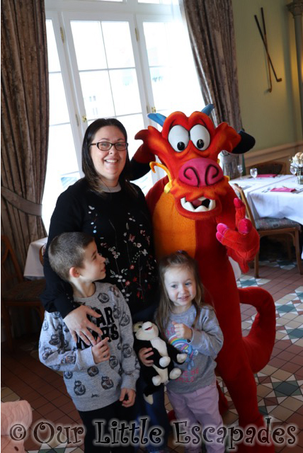 mushu chinese new year disneyland paris inventions sunday brunch