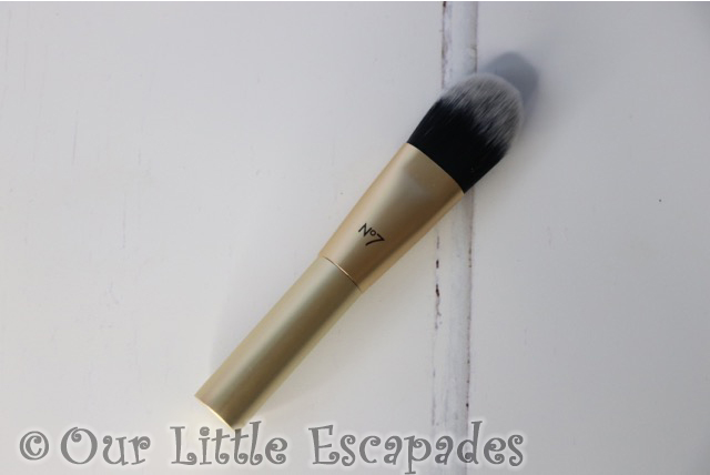 no7 beauty advent calendar No7 Mini Foundation Brush