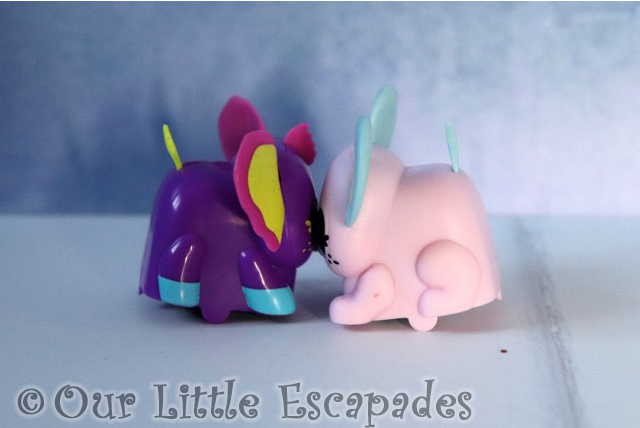 lollipets interactive pets kissing smushy slick