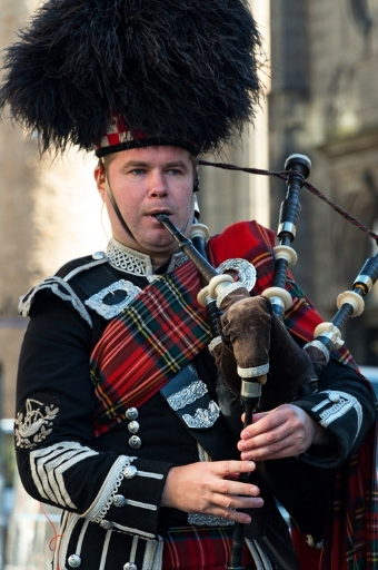 edinburgh bagpipes