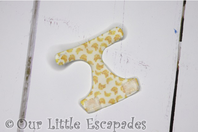 color changing diaper banana pattern