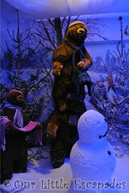 brown bears snowman colchester zoo christmas grotto