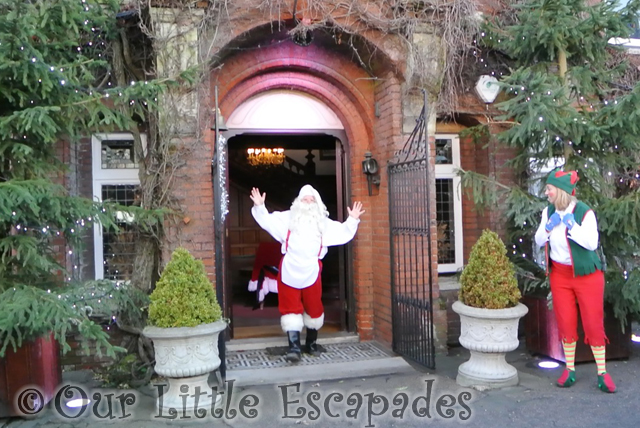 wake up santa breakfast with santa colchester zoo