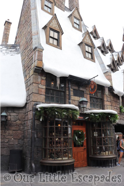 owl post hogsmeade wizarding world harry potter