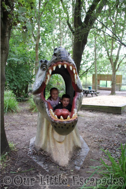 ethan little e t rex head port lympne