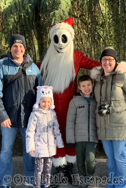 jack skellington santa character meet disneyland paris at christmas