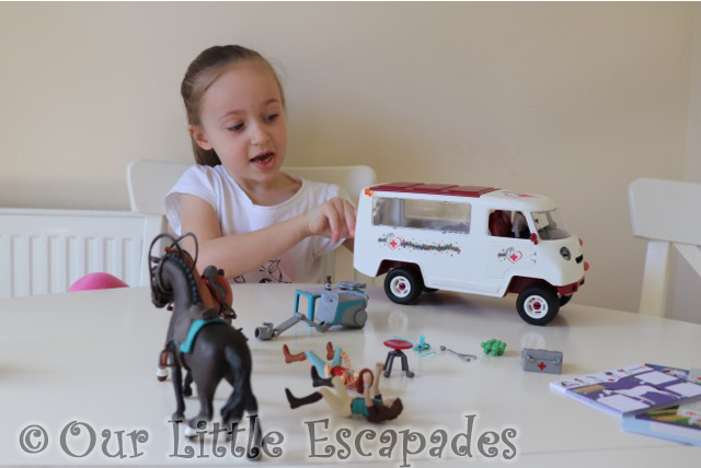 little e playing schleich horse club mobile vet van schleich horse club figures