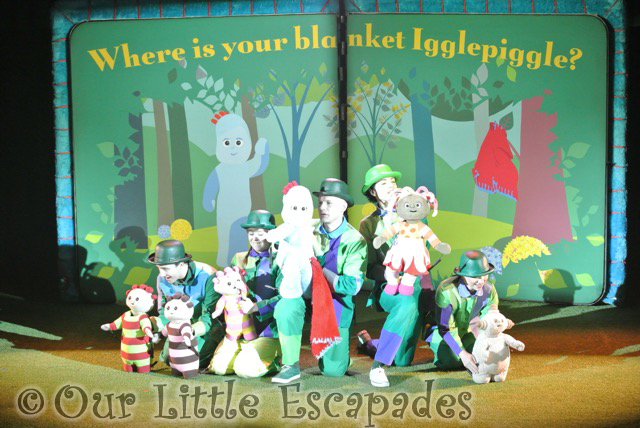 in the night garden live characters toddler to in the night garden live