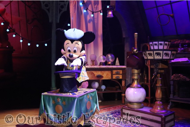 mickey magician magical selfie moments character selfie spots disneyland paris