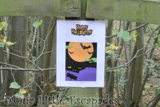 bat sign halloween walk highwoods country park featured image