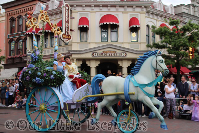 cinderella prince charming horse drawn carriage