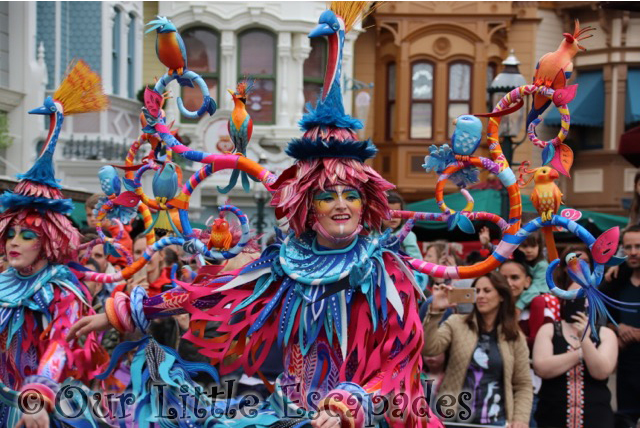 dancer dressed birds disney stars parade