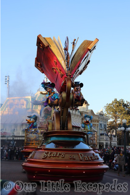 mickey minnie daisy donald disney stars parade float