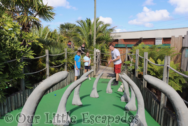 darren ethan little e dinosaur ribs lost world adventure golf hemsby