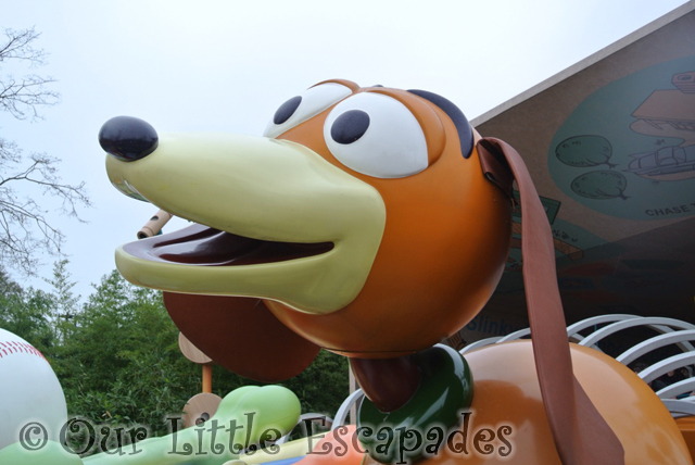 slinky dog zigzag spin Toddler-Friendly Rides At Disneyland Paris